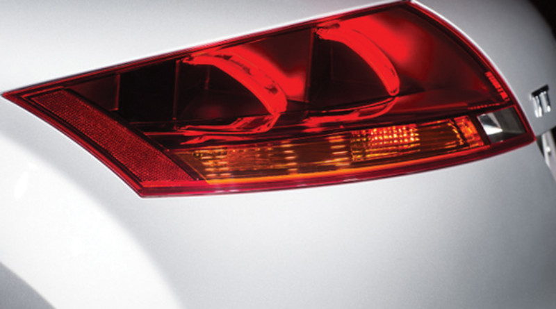 audi-tt-oled-side-closeup