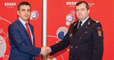 Mihai Brana-Honeywell Life Safety si Lt. Col Ing. Benone Gabriel Duduc