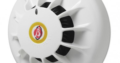 Detector optic de fum si temperatura